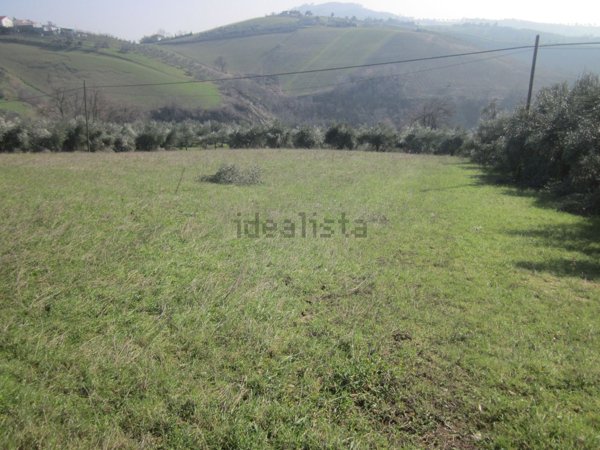 terreno agricolo in vendita ad Elice