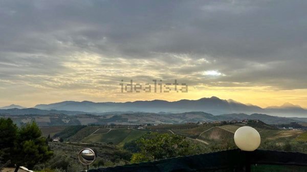 casa indipendente in vendita ad Elice