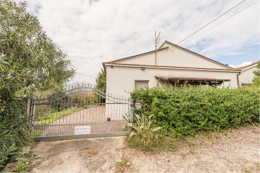 casa indipendente in vendita ad Elice