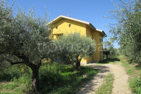 casa indipendente in vendita ad Elice