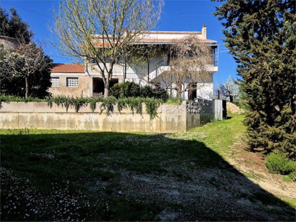 appartamento in vendita ad Elice