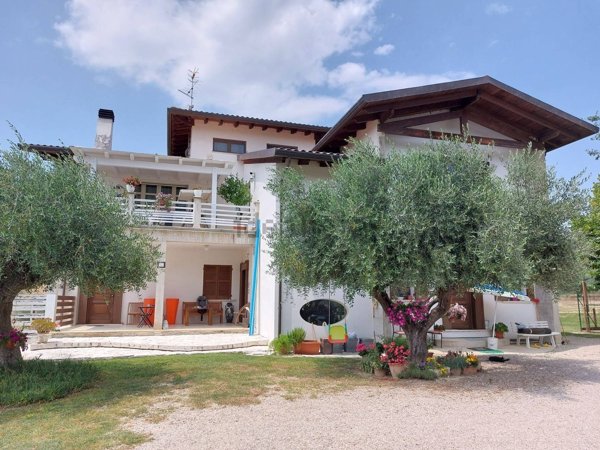 casa indipendente in vendita ad Elice