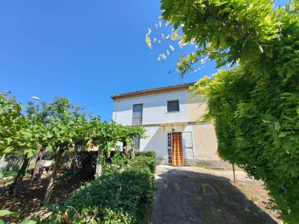 casa indipendente in vendita ad Elice