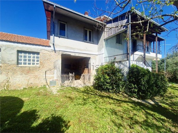 casa indipendente in vendita ad Elice