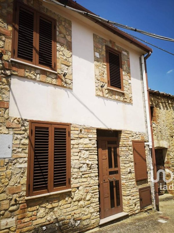 appartamento in vendita a Farindola