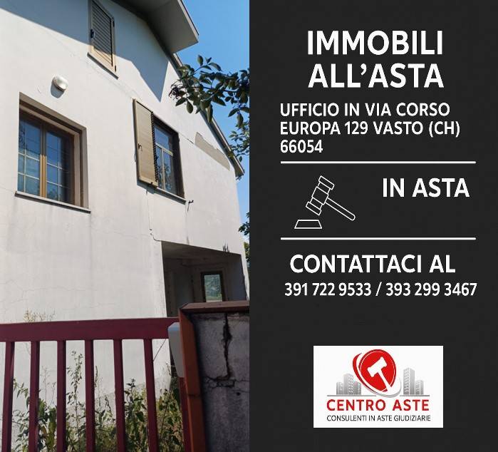 casa indipendente in vendita a Farindola in zona Trosciano