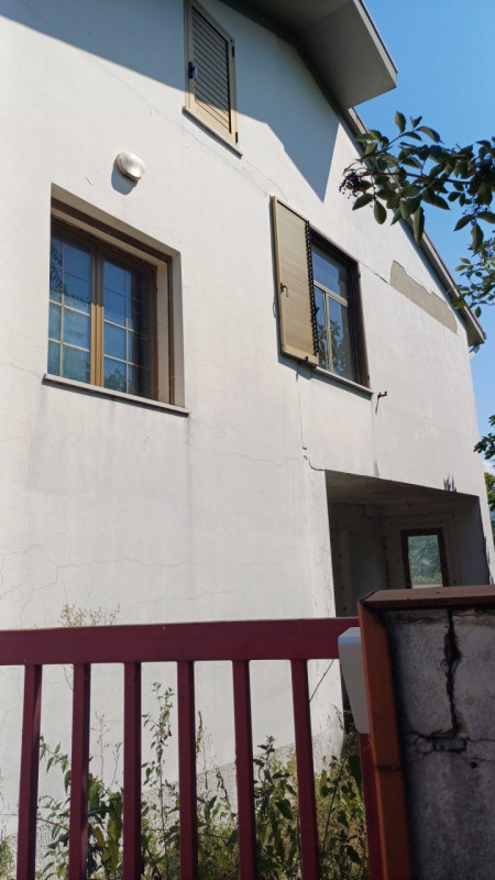 appartamento in vendita a Farindola in zona Trosciano