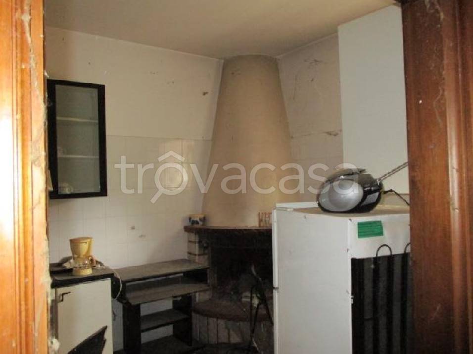 appartamento in vendita a Farindola in zona Trosciano