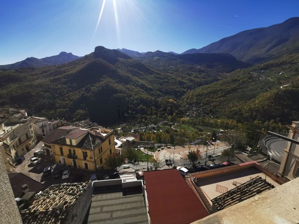 appartamento in vendita a Farindola