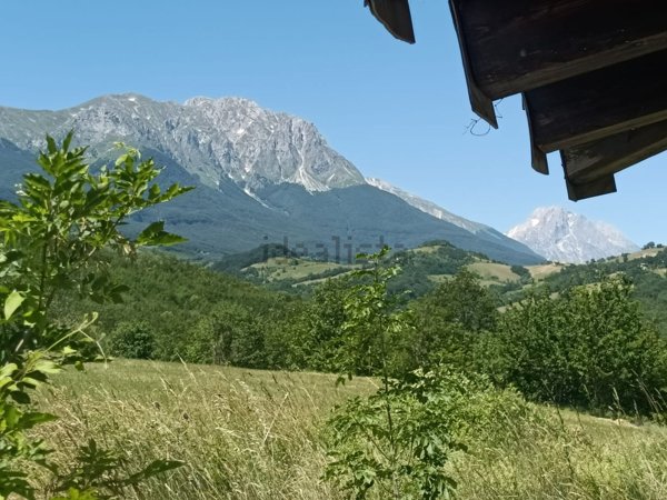 terreno agricolo in vendita a Farindola in zona Cupoli