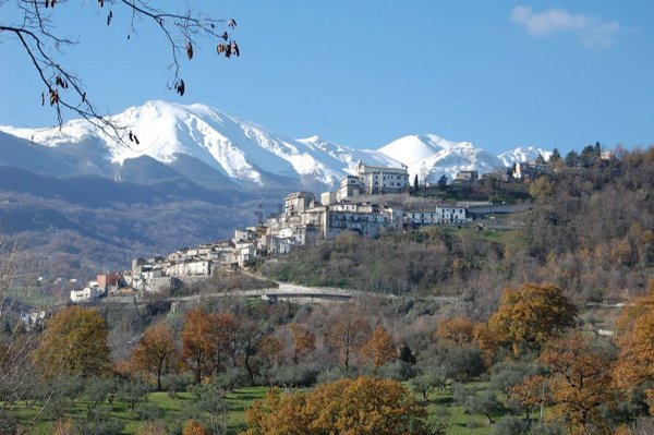 appartamento in vendita a Farindola