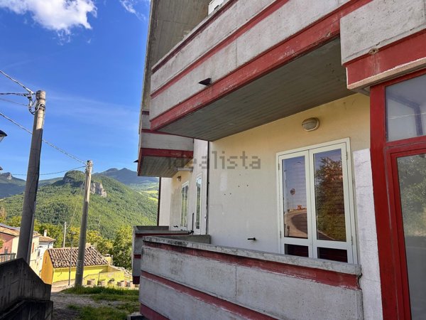 appartamento in vendita a Farindola