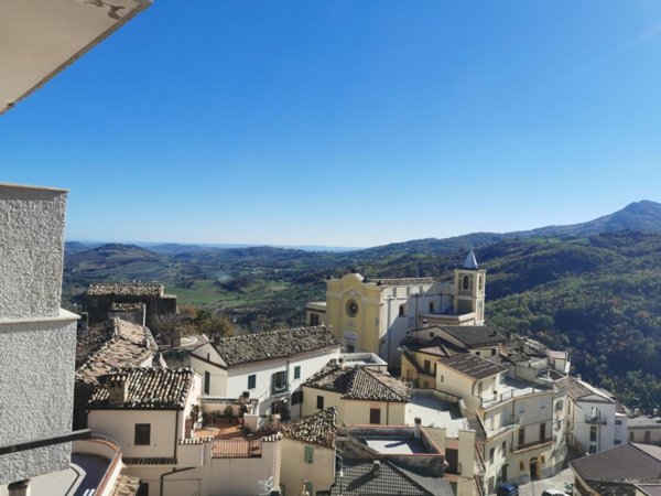 appartamento in vendita a Farindola in zona Santa Maria