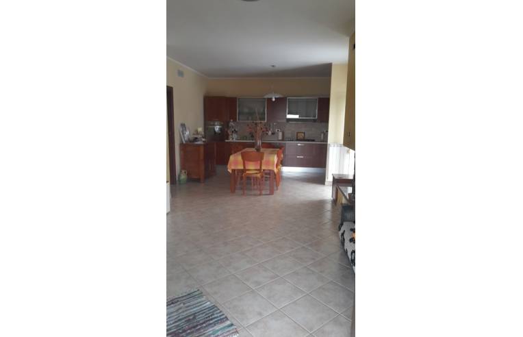 appartamento in vendita a Farindola in zona Macchie