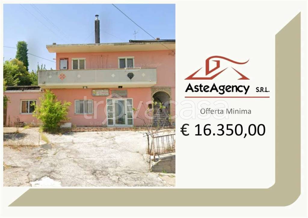 appartamento in vendita a Farindola in zona Cupoli