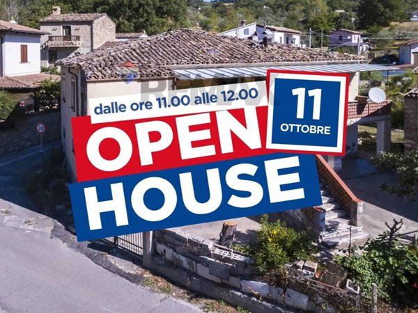 casa indipendente in vendita a Farindola in zona San Quirico