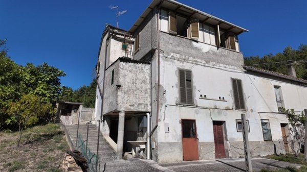 casa indipendente in vendita a Farindola in zona Cupoli