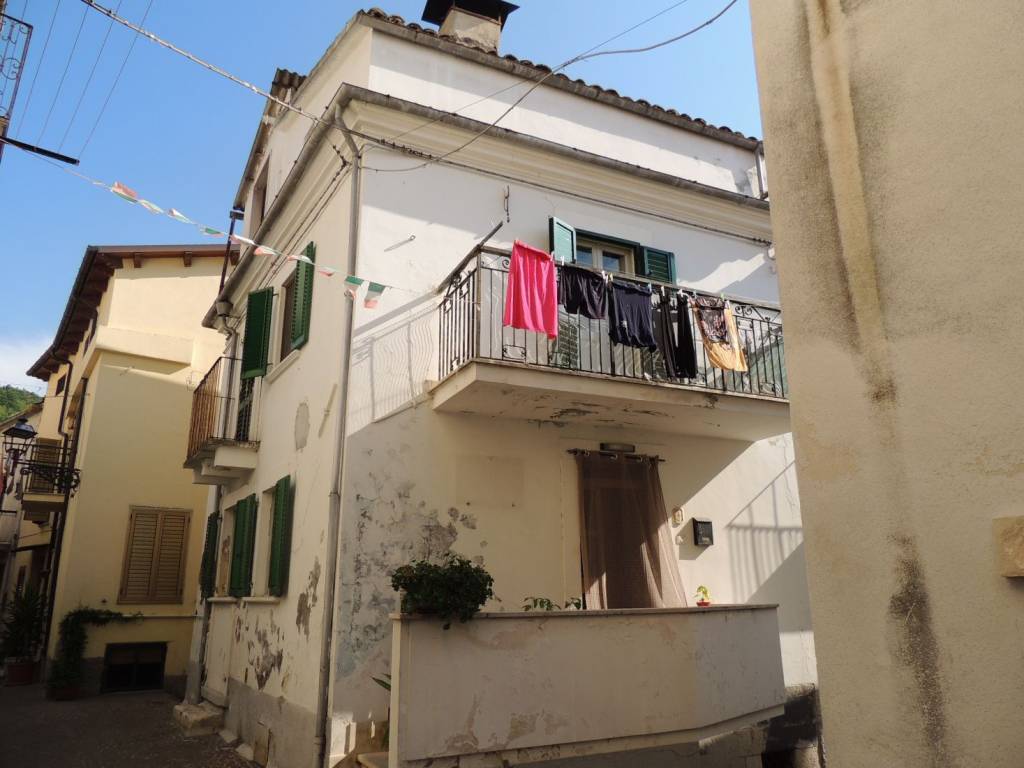 appartamento in vendita a Lettomanoppello