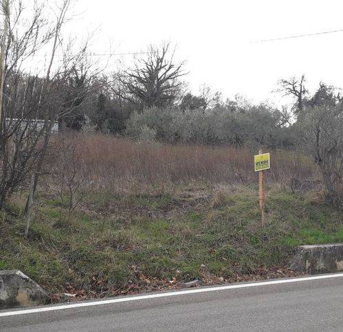 terreno edificabile in vendita a Lettomanoppello