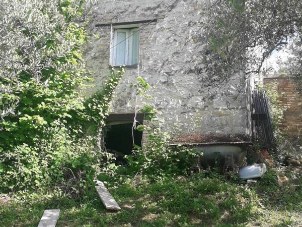 terreno edificabile in vendita a Lettomanoppello