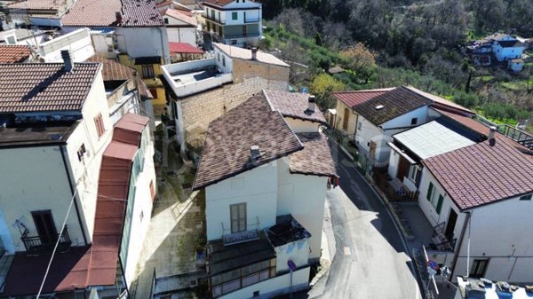 casa indipendente in vendita a Lettomanoppello in zona Lavino Chiuse