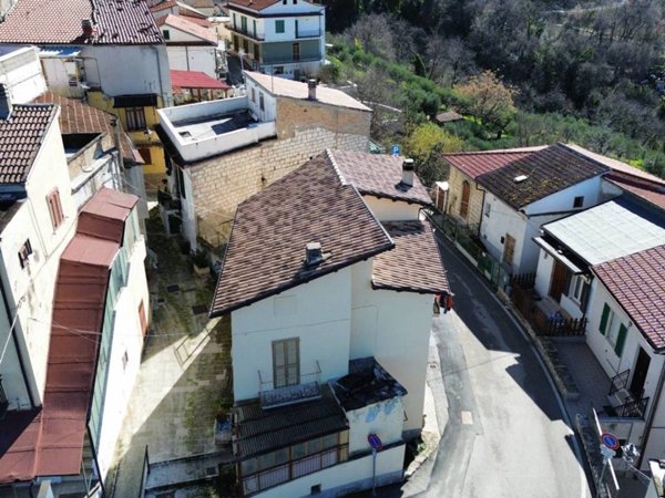 casa indipendente in vendita a Lettomanoppello in zona Lavino Chiuse