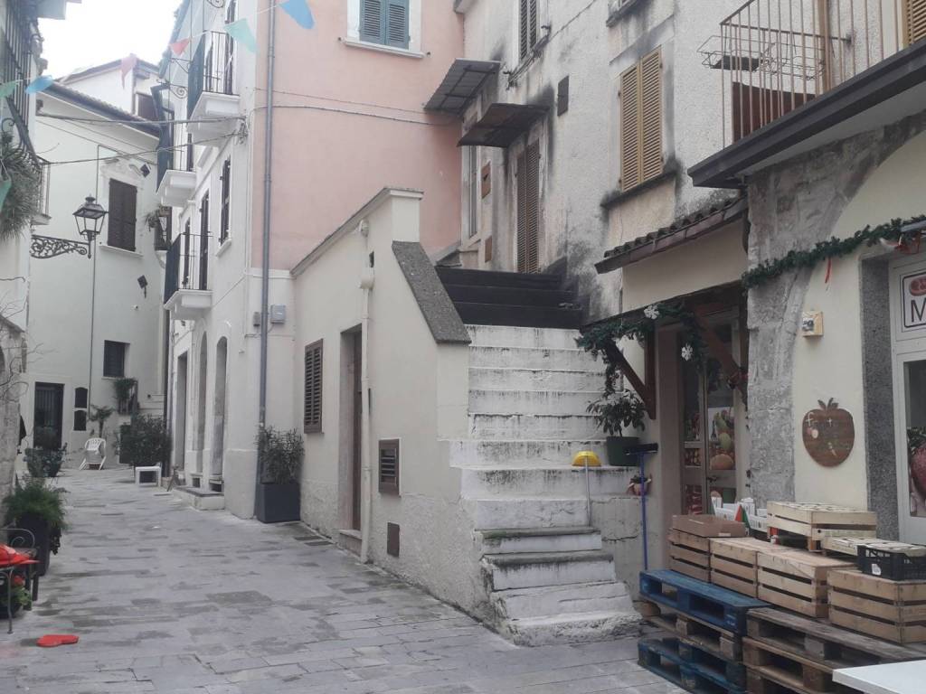appartamento in vendita a Lettomanoppello