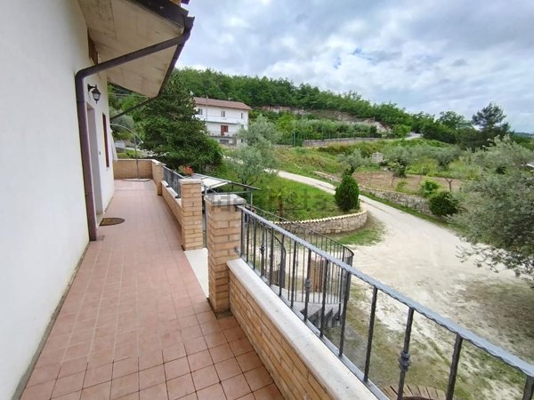 pentavano in vendita a Lettomanoppello