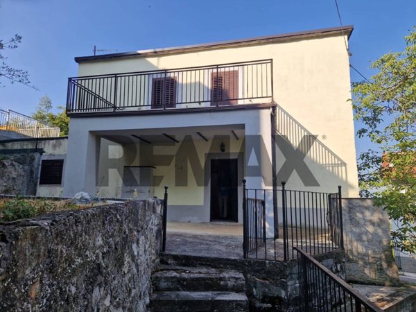 casa indipendente in vendita a Lettomanoppello in zona Lavino Chiuse