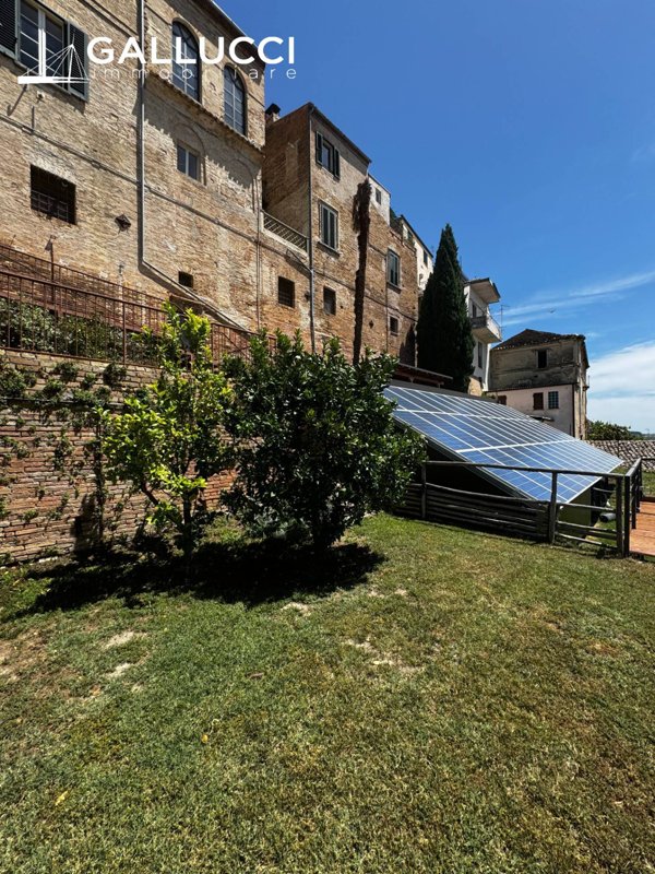 appartamento in vendita a Loreto Aprutino in zona Palazzo