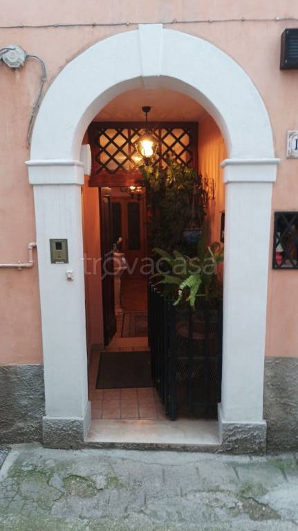 appartamento in vendita a Loreto Aprutino