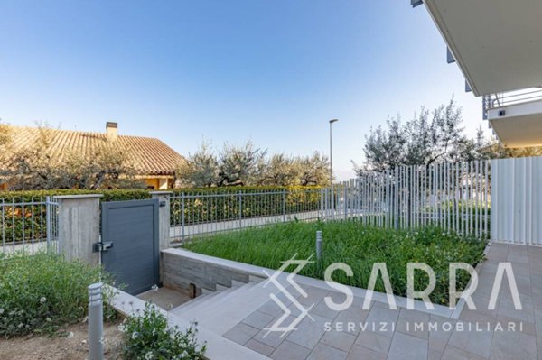 casa indipendente in vendita a Loreto Aprutino