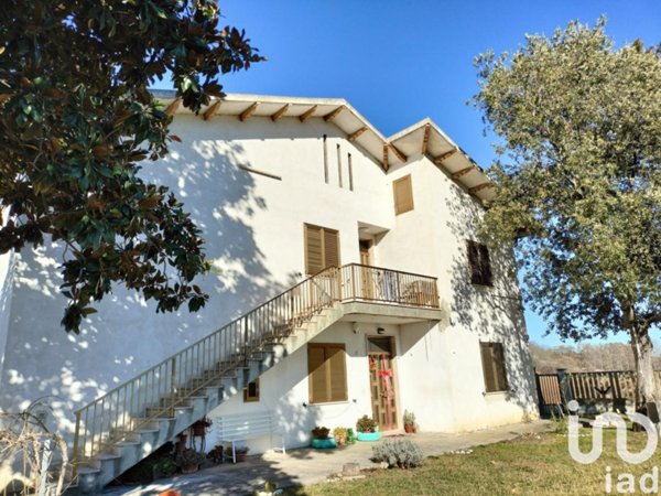 appartamento in vendita a Loreto Aprutino in zona Remartello