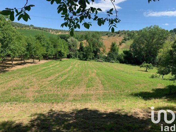 casa indipendente in vendita a Loreto Aprutino in zona Remartello