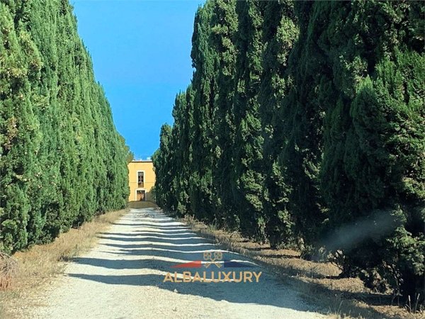 casa indipendente in vendita a Loreto Aprutino