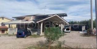appartamento in vendita a Loreto Aprutino