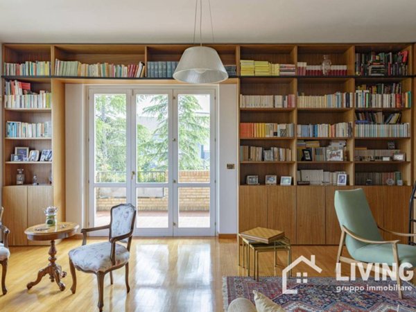 casa indipendente in vendita a Loreto Aprutino