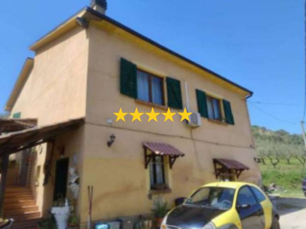 appartamento in vendita a Loreto Aprutino