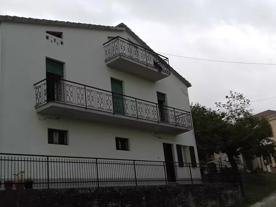 casa indipendente in vendita a Loreto Aprutino in zona Ferrauto