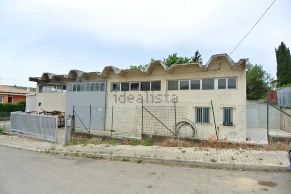 ufficio in vendita a Loreto Aprutino