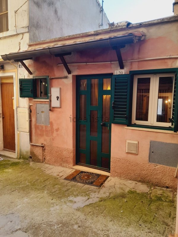 appartamento in vendita a Loreto Aprutino