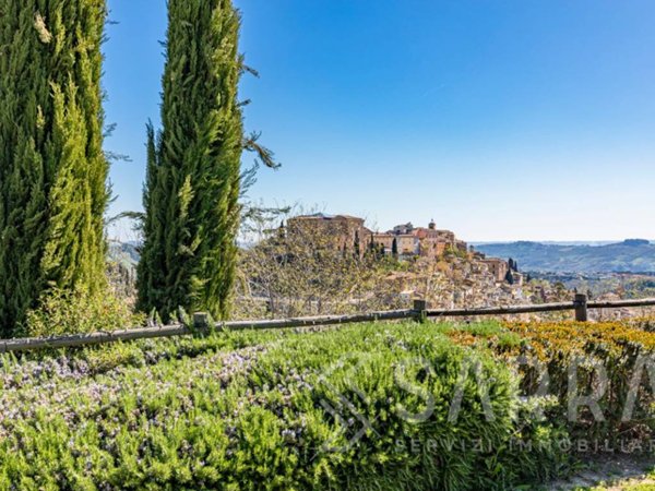 casa indipendente in vendita a Loreto Aprutino