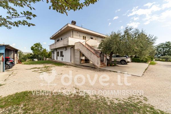 appartamento in vendita a Loreto Aprutino in zona San Pellegrino