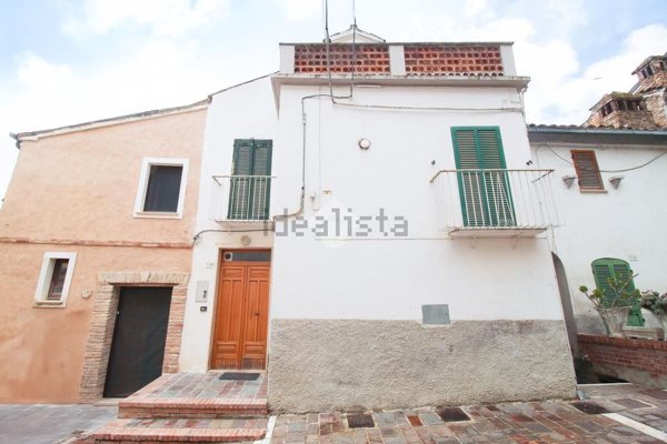 appartamento in vendita a Loreto Aprutino