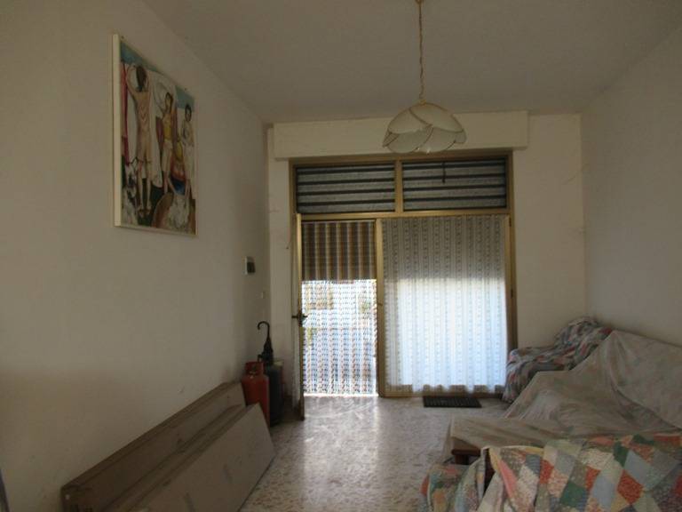 locale commerciale in vendita a Loreto Aprutino