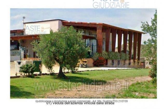 negozio in vendita a Loreto Aprutino in zona Cordano
