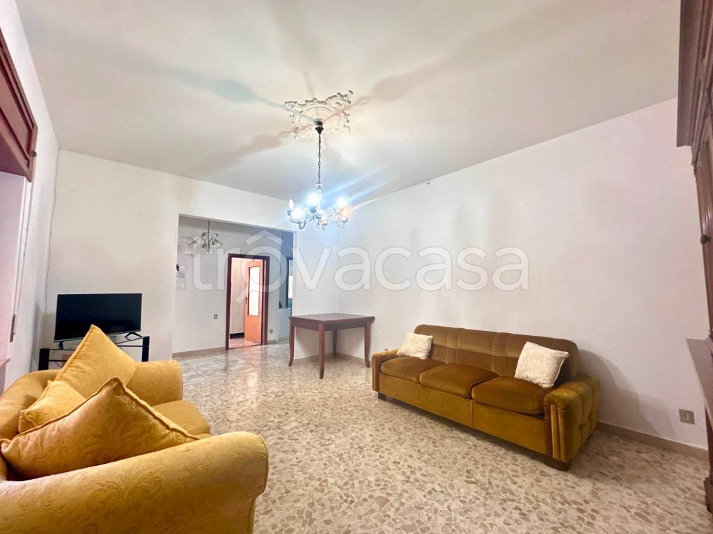 appartamento in vendita a Loreto Aprutino