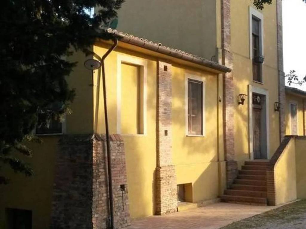 negozio in vendita a Loreto Aprutino