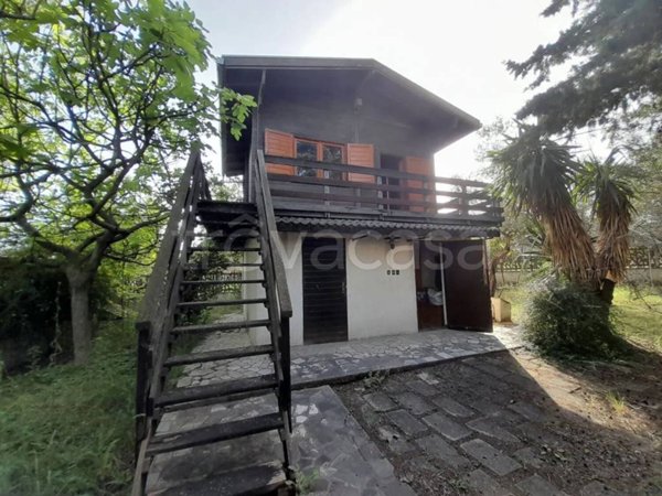 quadrivano in vendita a Loreto Aprutino