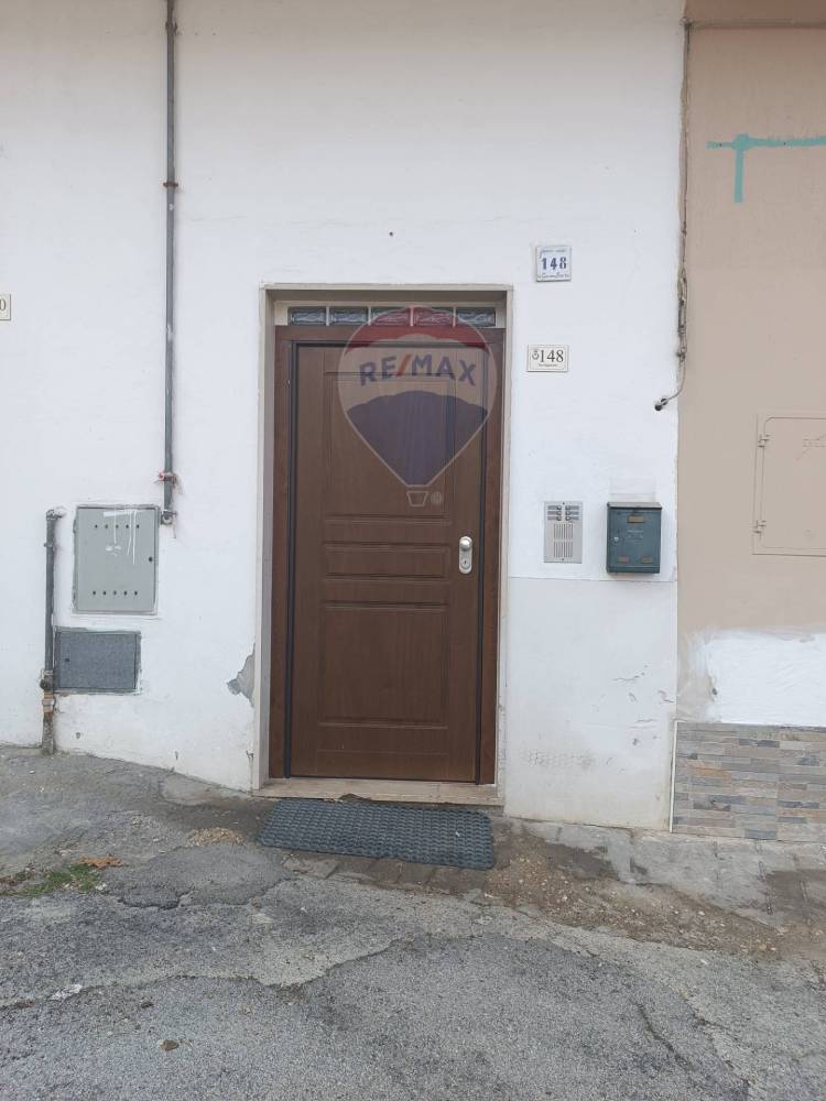 appartamento in vendita a Loreto Aprutino